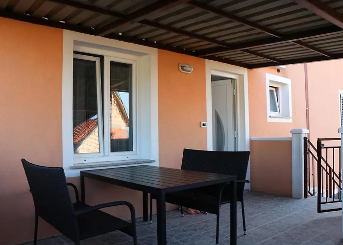 Nona Lili Apartment